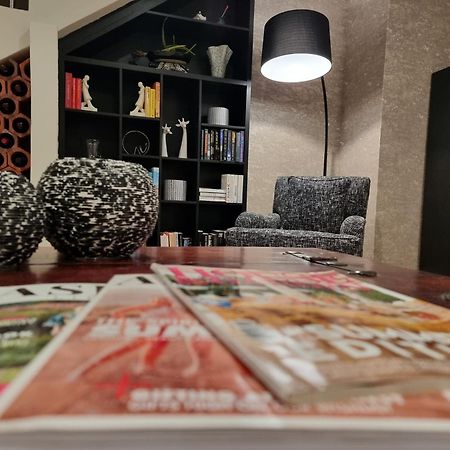 Plumwood Boutique Hotel By The Living Journey Collection ฟรันเชิค ภายนอก รูปภาพ