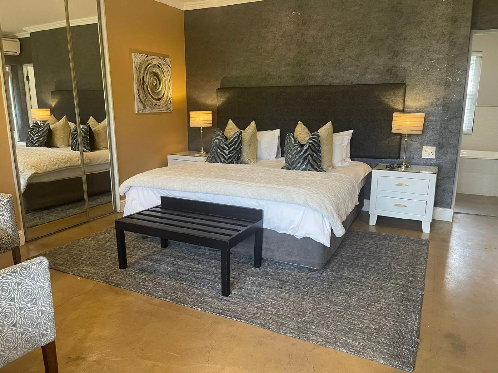 Plumwood Boutique Hotel By The Living Journey Collection ฟรันเชิค ภายนอก รูปภาพ