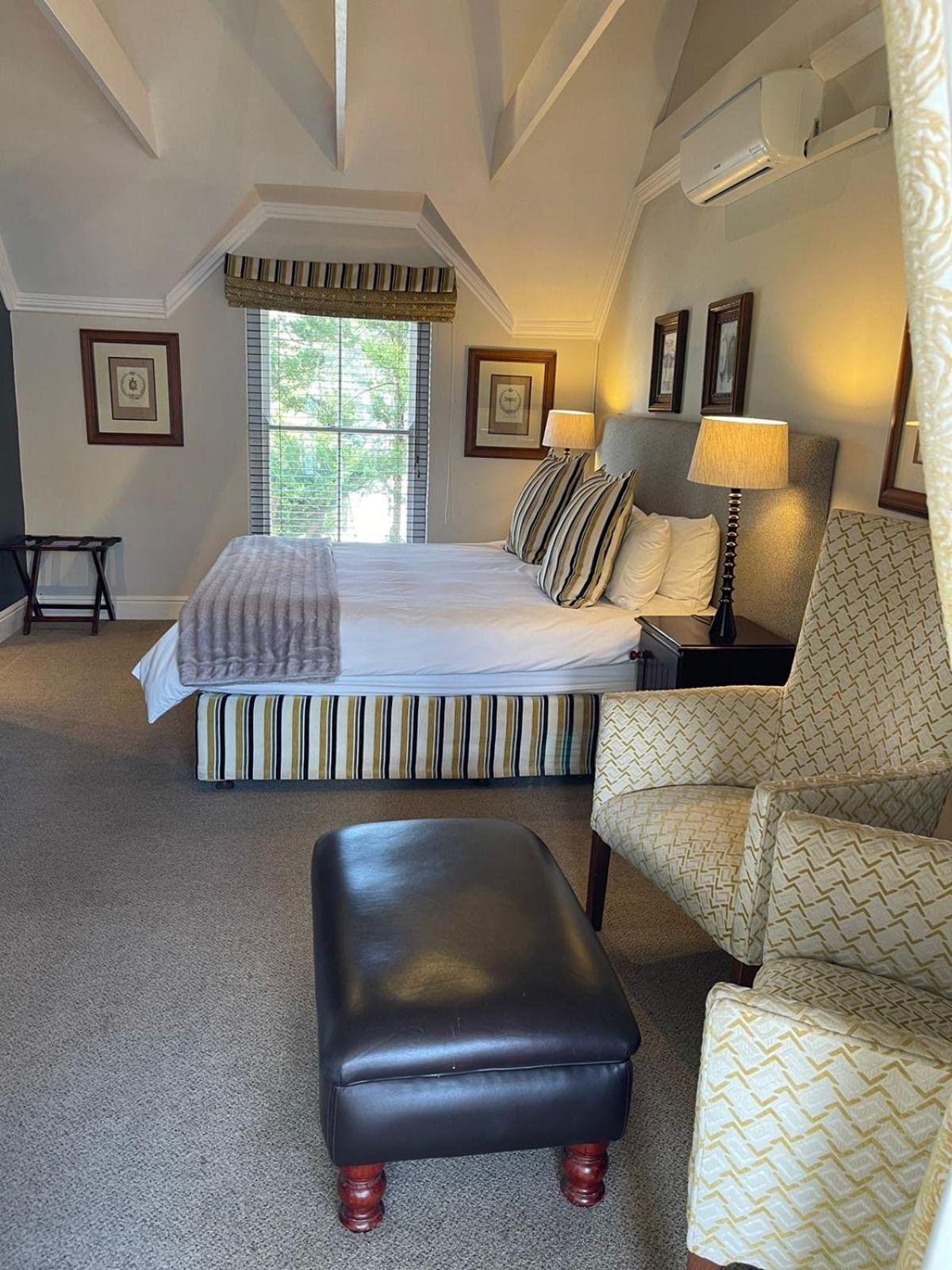 Plumwood Boutique Hotel By The Living Journey Collection ฟรันเชิค ภายนอก รูปภาพ